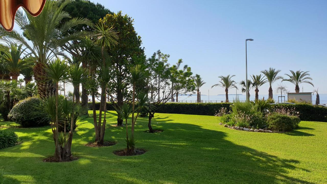 Garden And Beach Sea View Apartment カンヌ エクステリア 写真